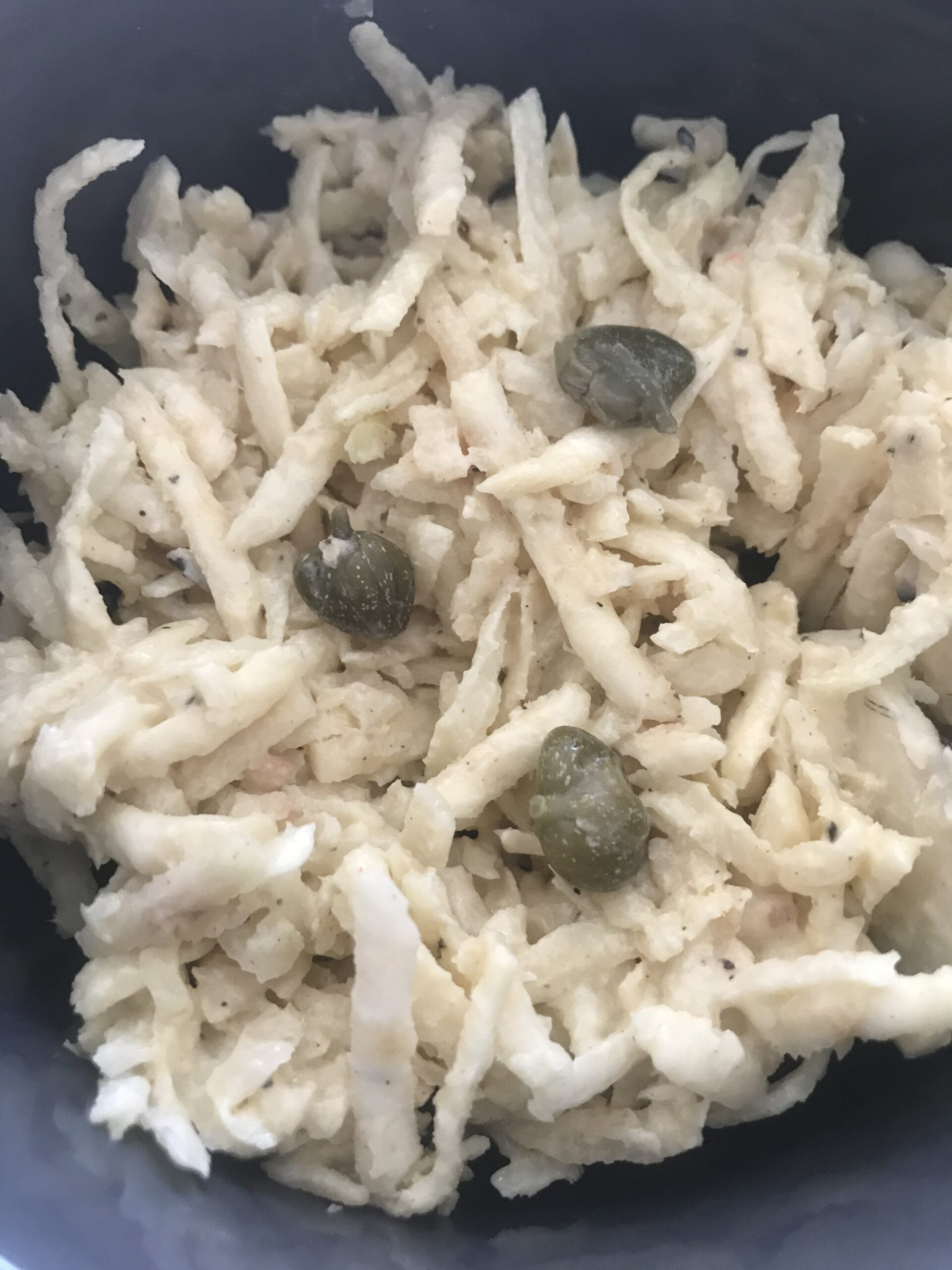 Duo de céleri et de radis noir en rémoulade