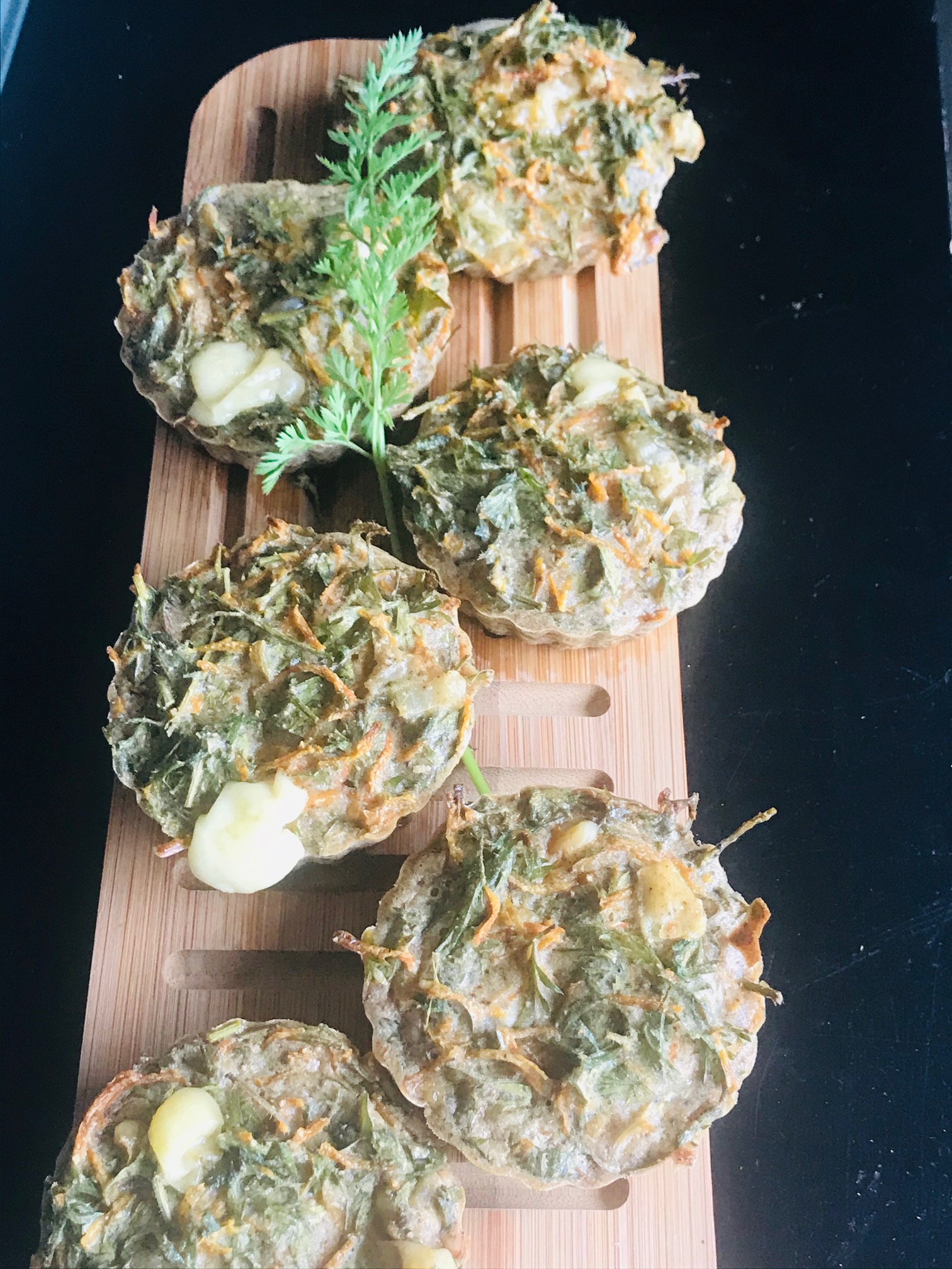 Muffins aux fanes de carottes