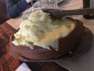 Kačamak, le cousin du Cicvara